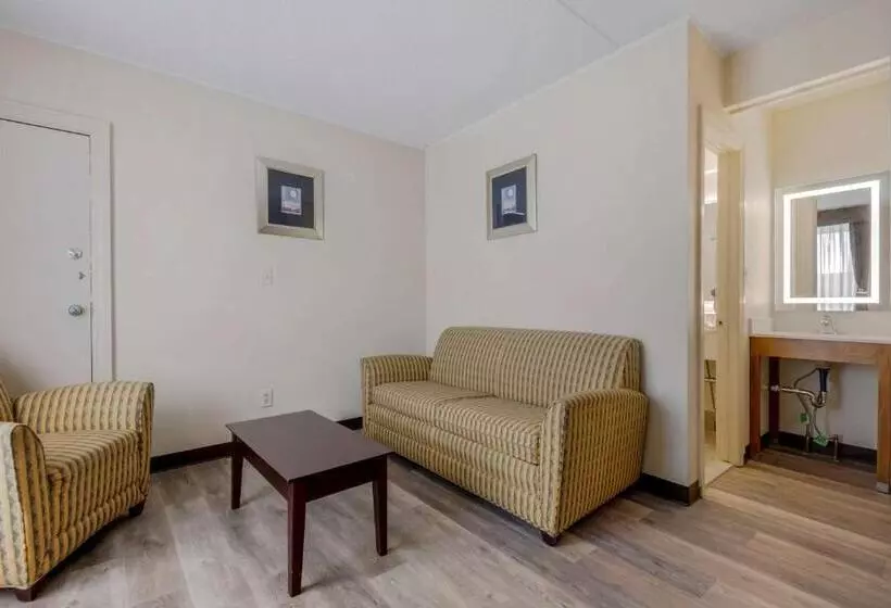 Retkeilymaja Quality Inn & Suites New Hartford   Utica