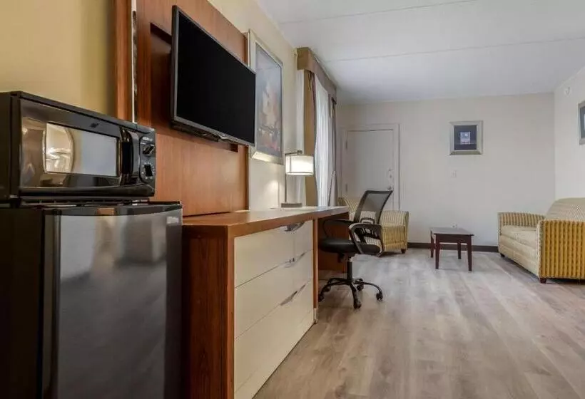 Retkeilymaja Quality Inn & Suites New Hartford   Utica