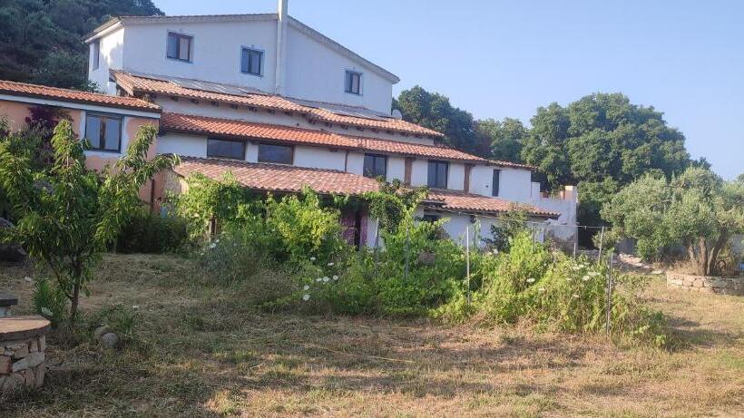 Nocleg ze śniadaniem Il Nuraghe