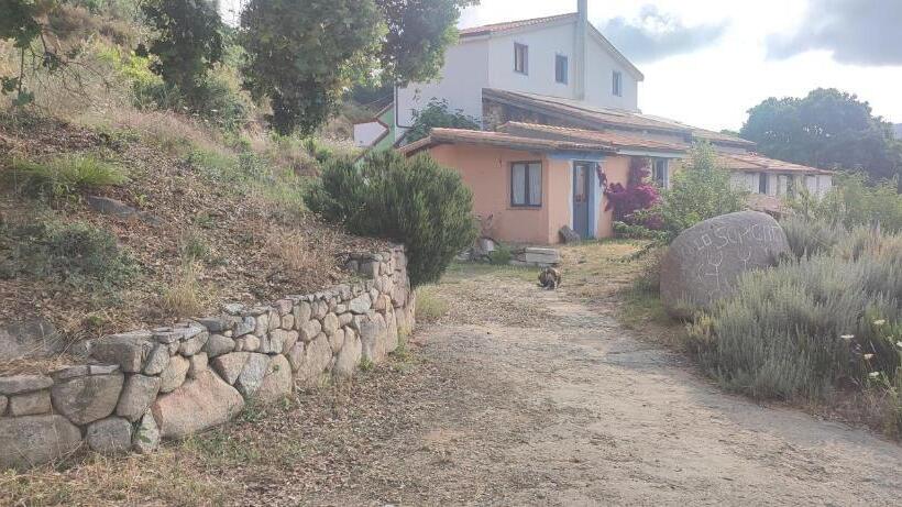 Nocleg ze śniadaniem Il Nuraghe