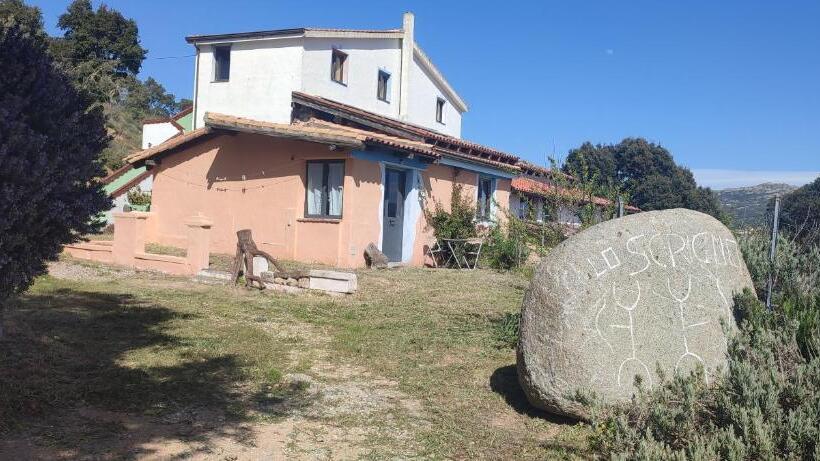 Nocleg ze śniadaniem Il Nuraghe