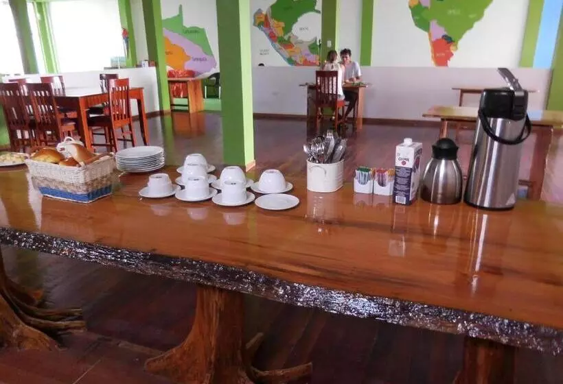 ベッドアンドブレックファースト Tambopata Hostel