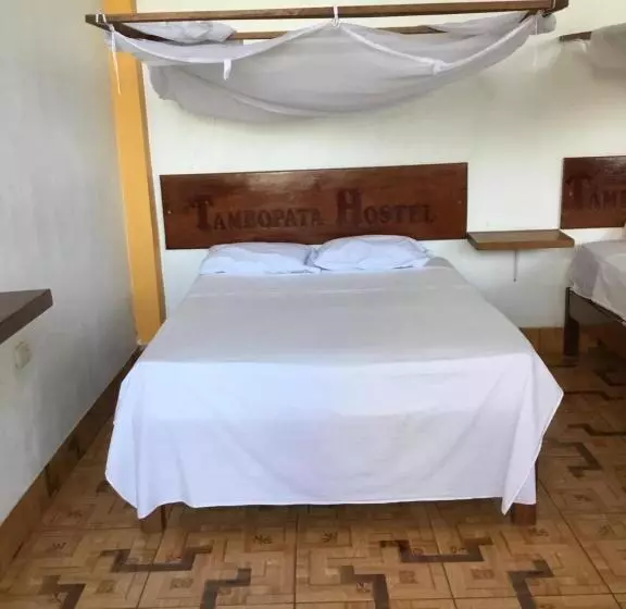 ベッドアンドブレックファースト Tambopata Hostel