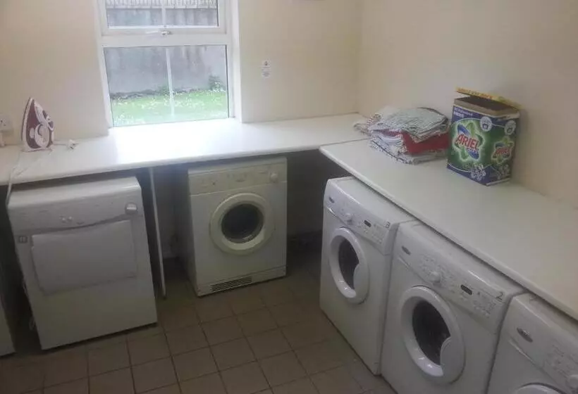 Courtbrack Accommodation   Hostel