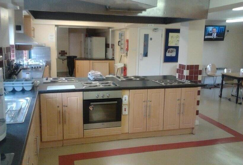 Courtbrack Accommodation   Hostel