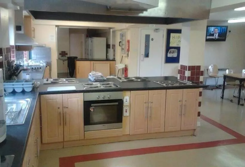 Courtbrack Accommodation   Hostel