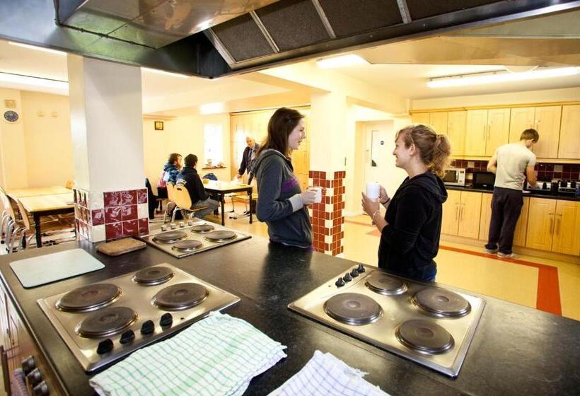 Courtbrack Accommodation   Hostel