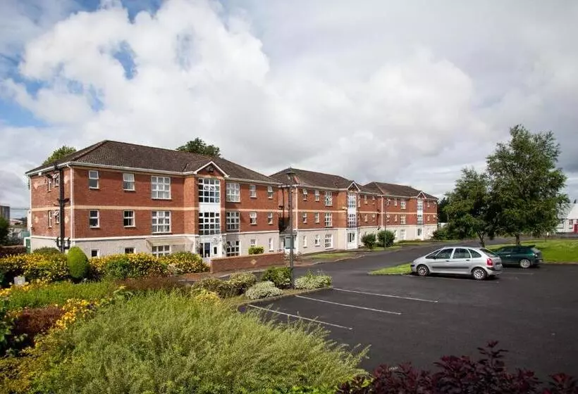 Courtbrack Accommodation   Hostel