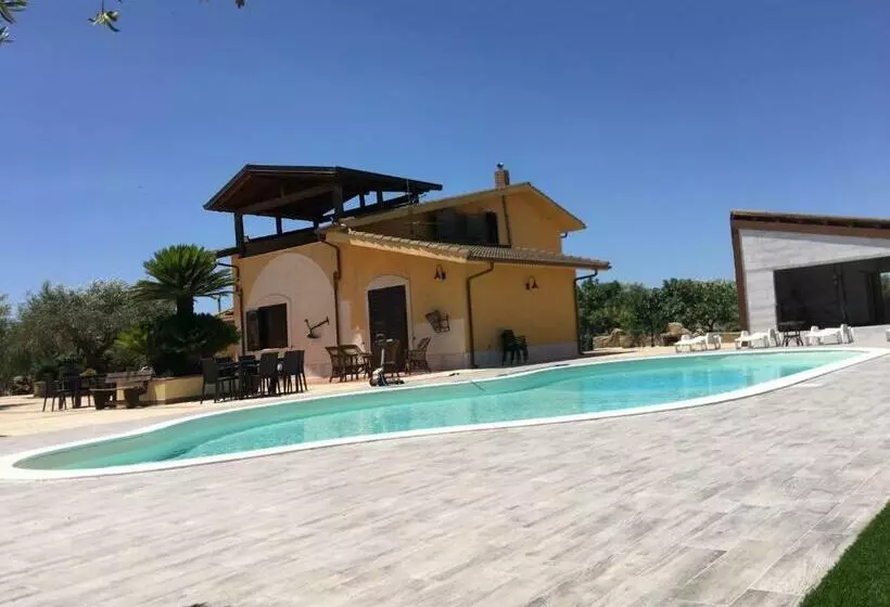 ホテル Agriturismo Tenuta San Giovanni Casale Leto