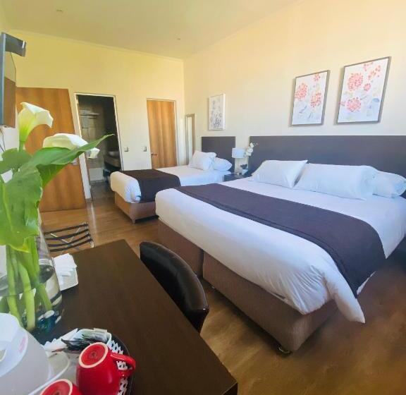 هتل Plaza Cienfuegos