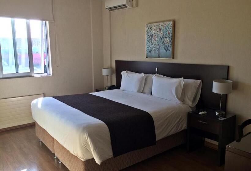 هتل Plaza Cienfuegos