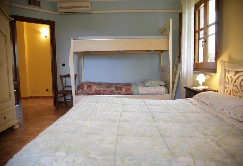 Отель Su Livariu