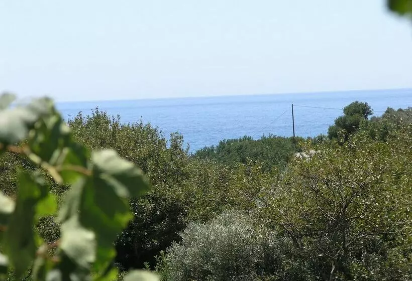 Beautiful Cottage In S West Crete Near The Sea