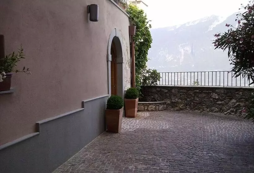 Aamiaismajoitus (B&B) Locanda Al Castelletto