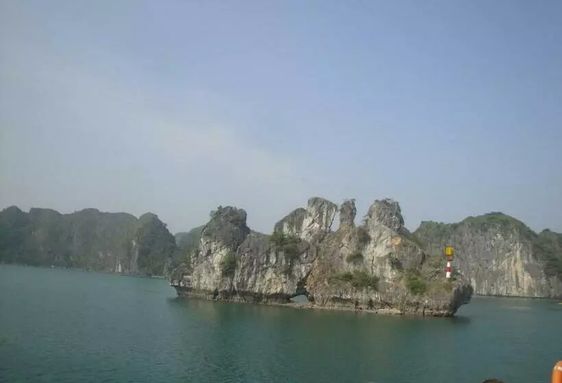 هتل Phuong Mai Family