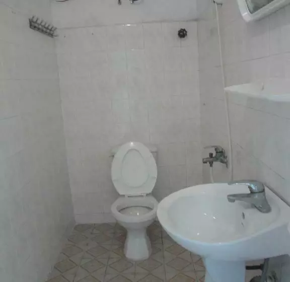 هتل Phuong Mai Family