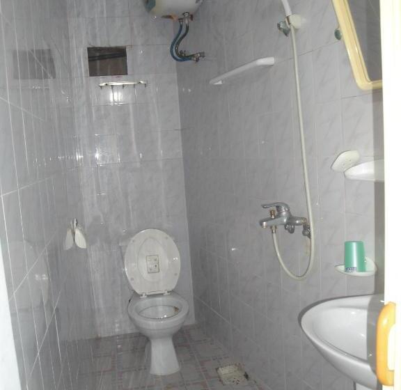 هتل Phuong Mai Family