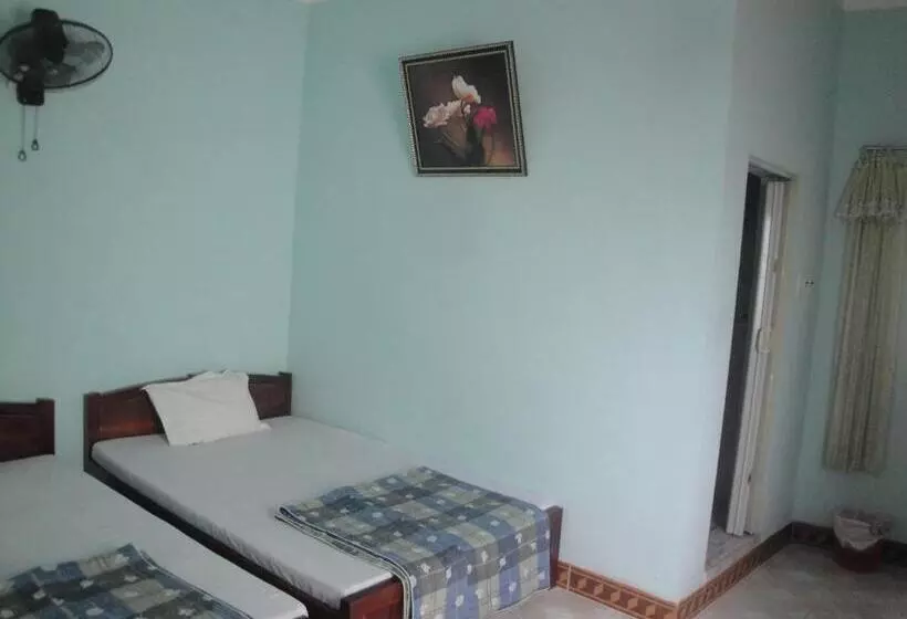 هتل Phuong Mai Family