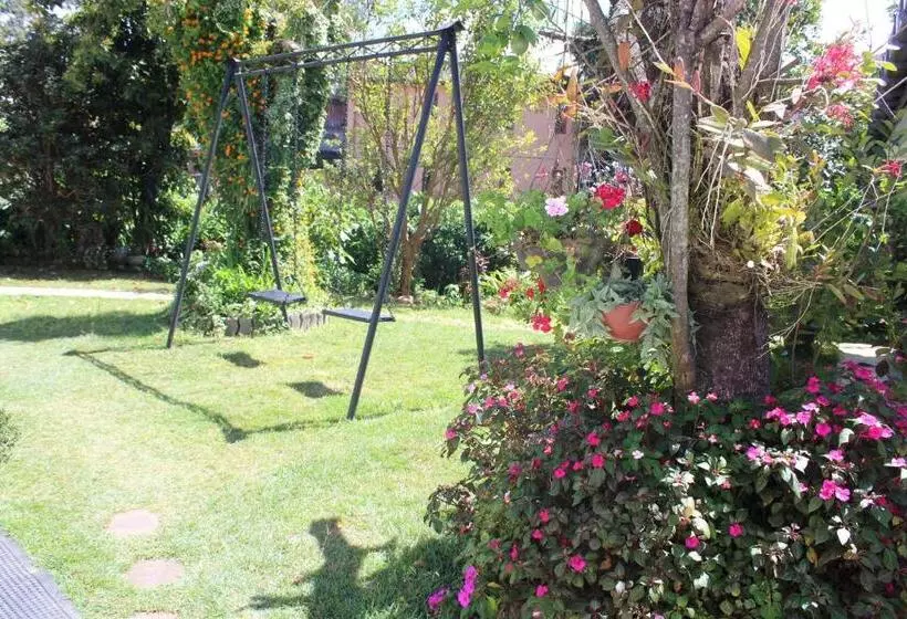 Majatalo Bungalow 28