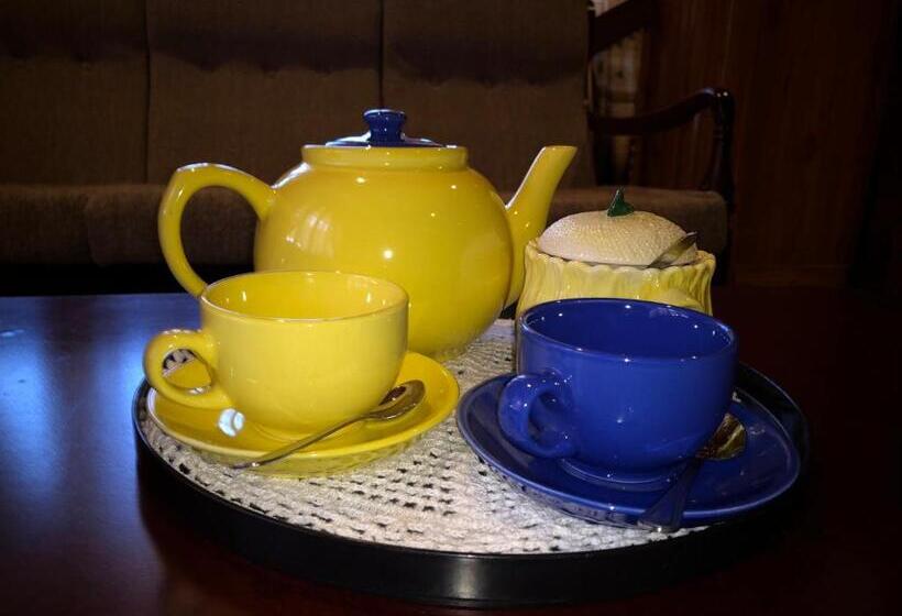 پانسیون Bungalow 28