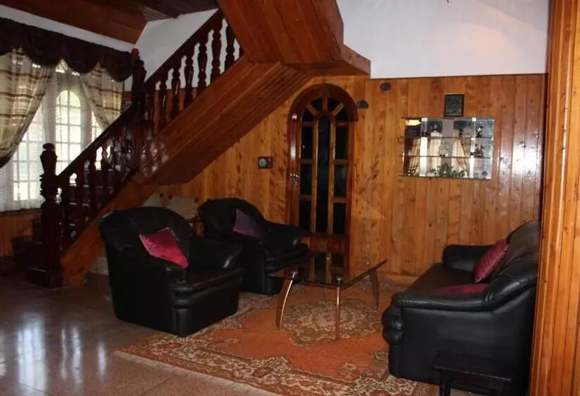 Majatalo Bungalow 28