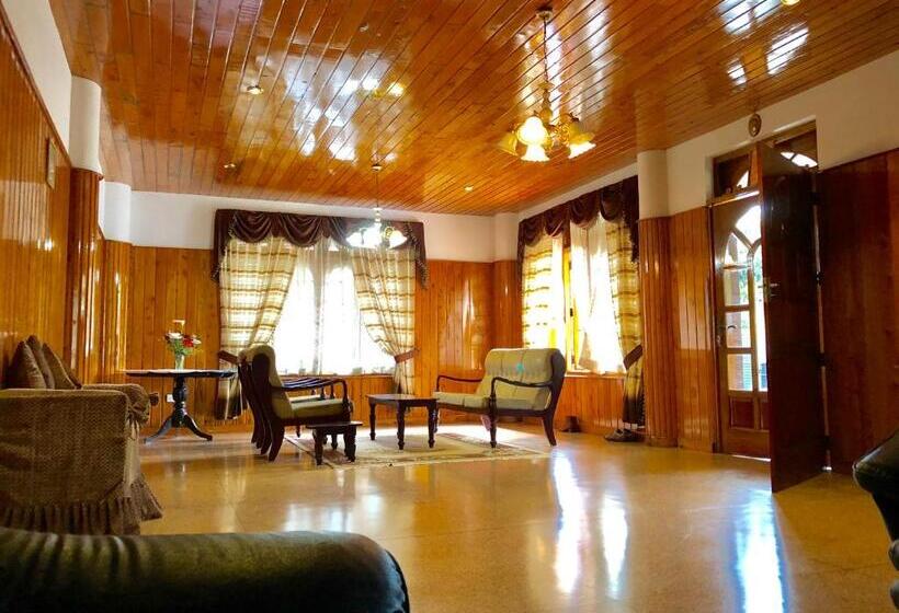 پانسیون Bungalow 28