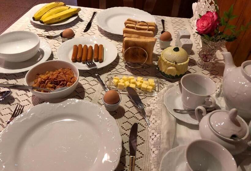 پانسیون Bungalow 28