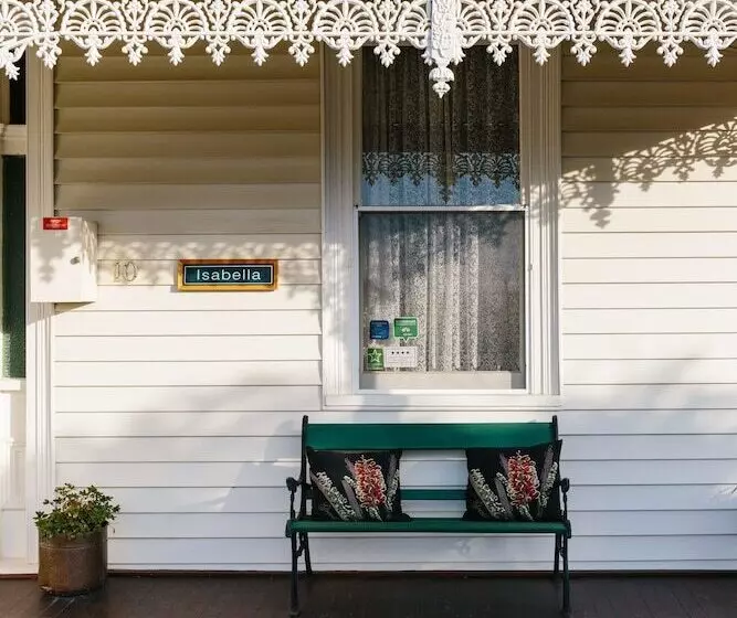 Isabella At Kyneton