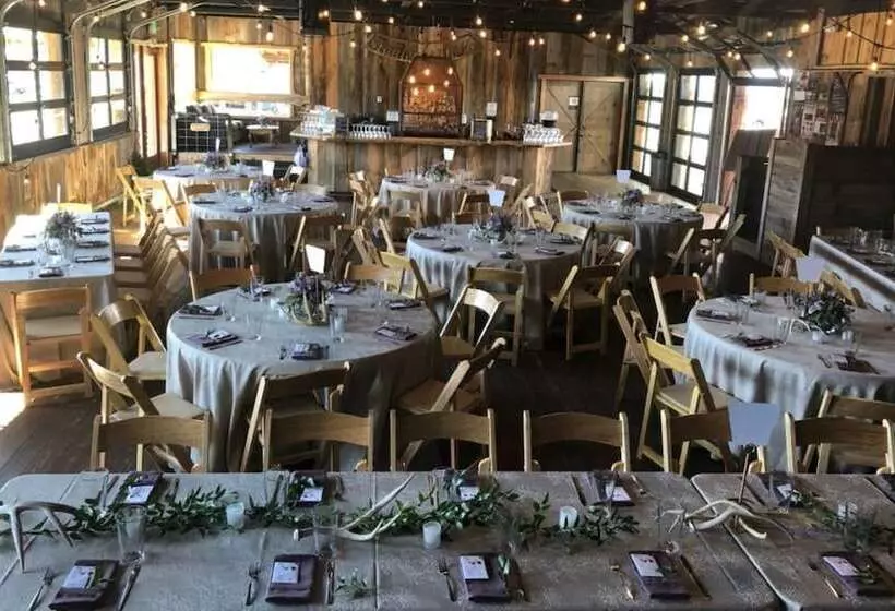 モーテル Mountain Village Lodge