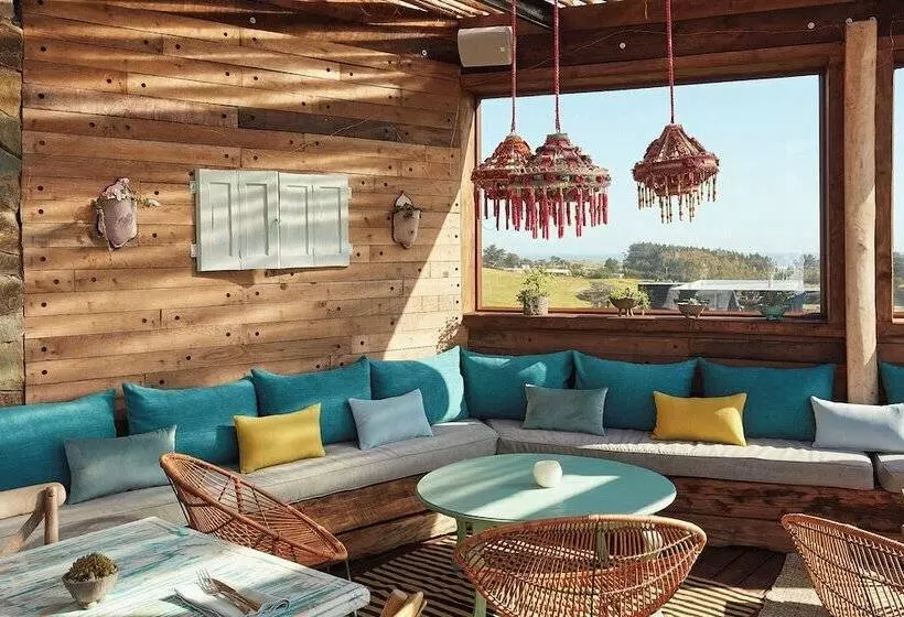 Hotelli Cuarzo Lodge