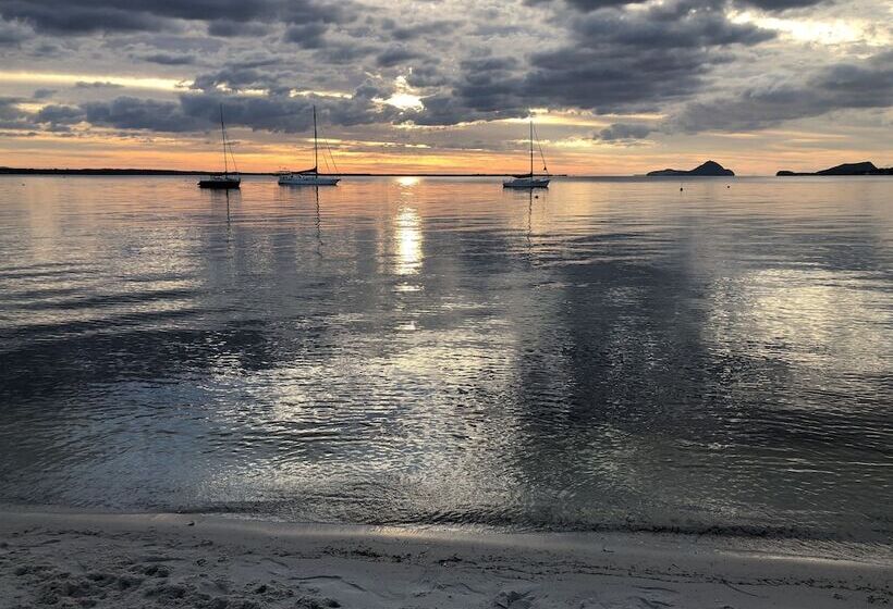 펜션 Salamander Beach Accommodation Adults Only