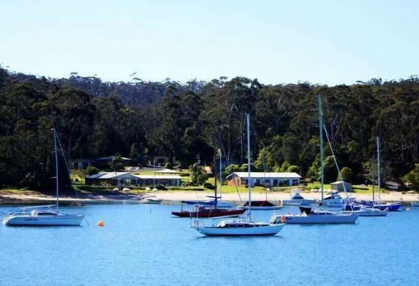 Quarantine Bay Beach Cottages