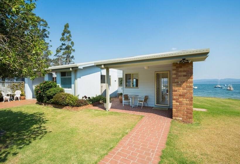 Quarantine Bay Beach Cottages