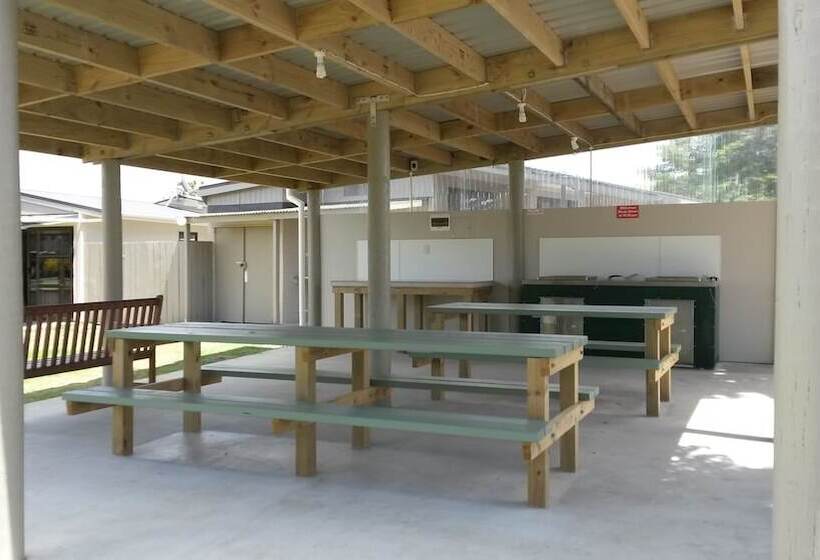 אתר נופש Harbourside Holiday Park