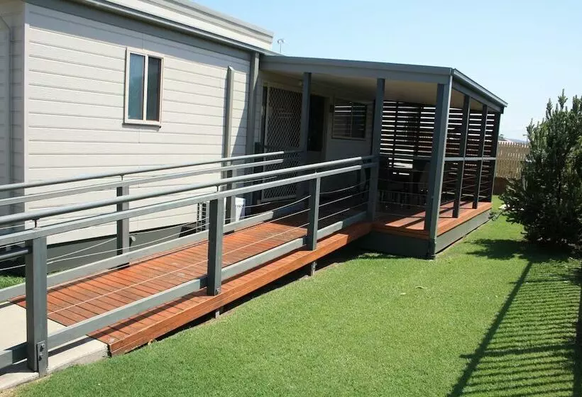 The Bowlo Holiday Cabins