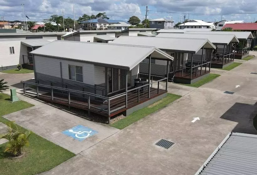 The Bowlo Holiday Cabins