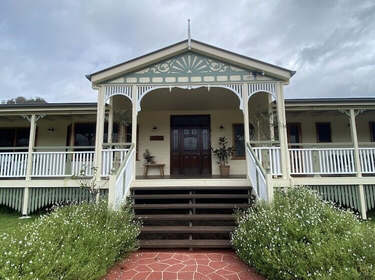 ベッドアンドブレックファースト Logger's Rest