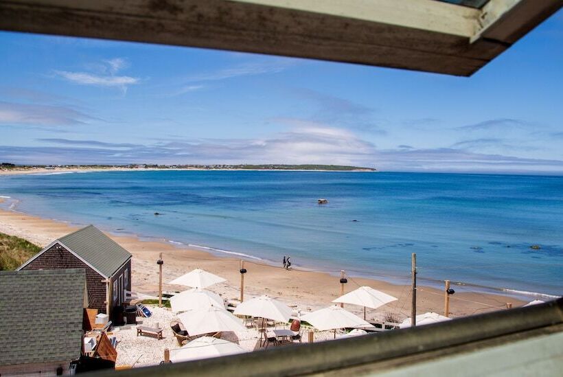 Bed and Breakfast The Blue Dory Inn