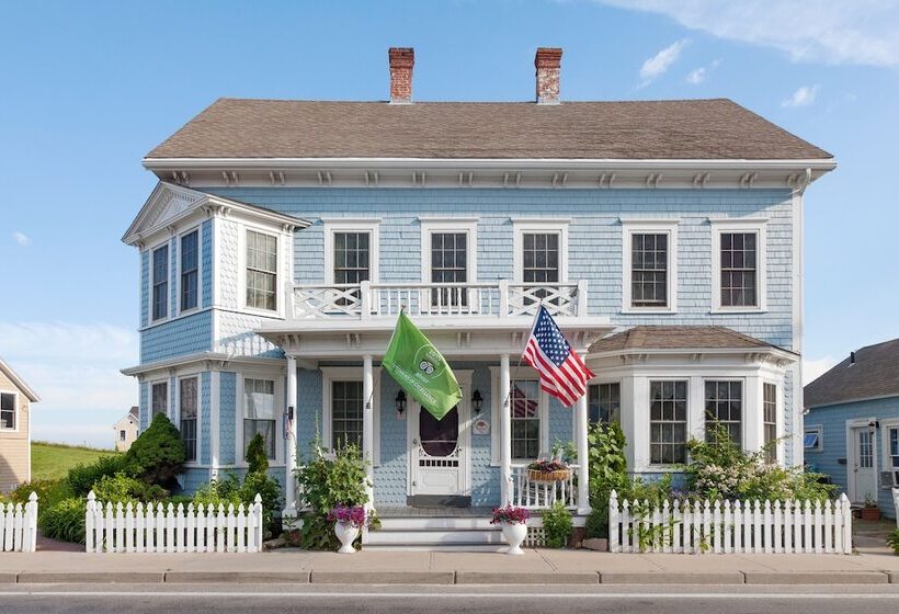 Bed and Breakfast The Blue Dory Inn