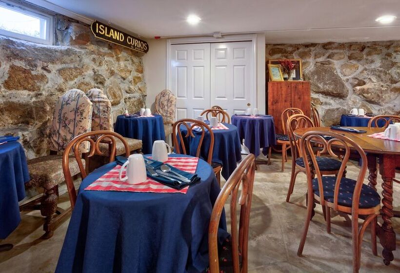 Bed and Breakfast The Blue Dory Inn