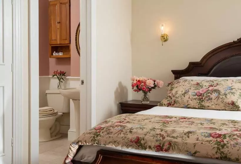 Aamiaismajoitus (B&B) The Blue Dory Inn