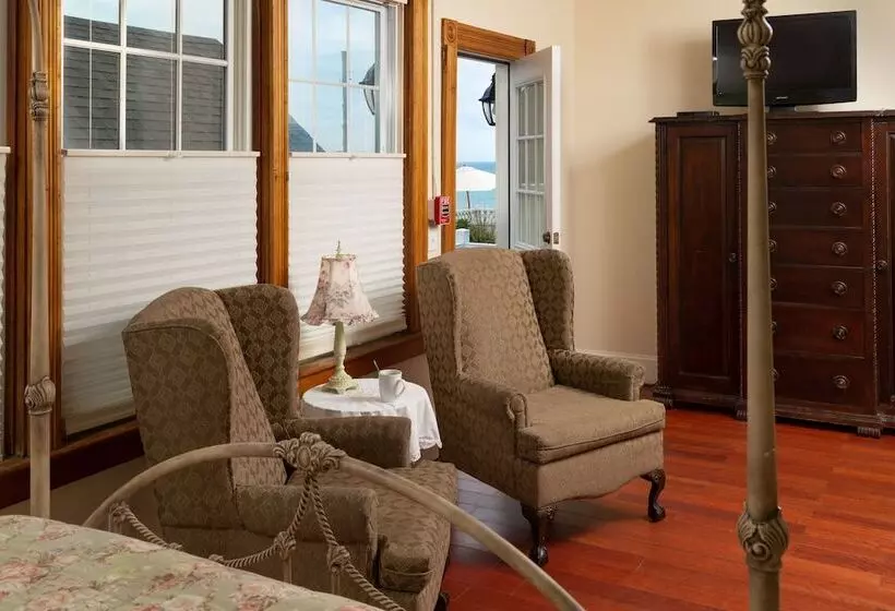 Aamiaismajoitus (B&B) The Blue Dory Inn