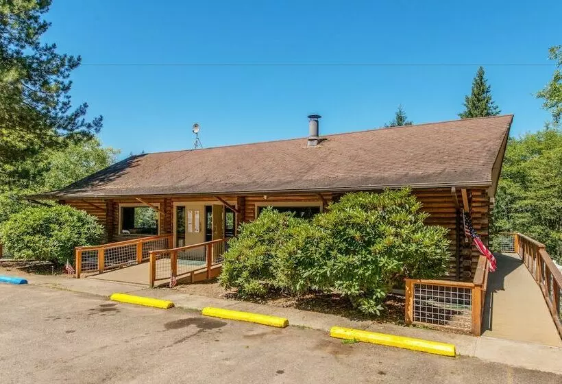 Chehalis Camping Resort Cottage 5