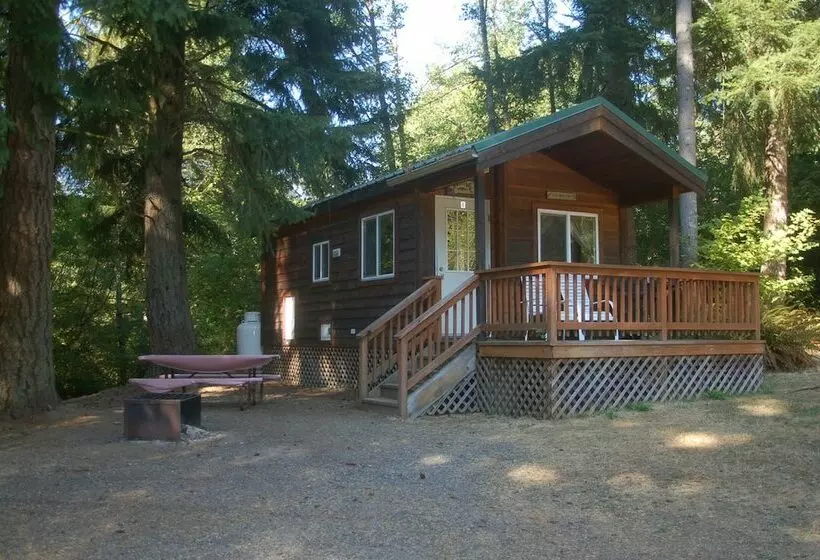 Chehalis Camping Resort Cottage 5