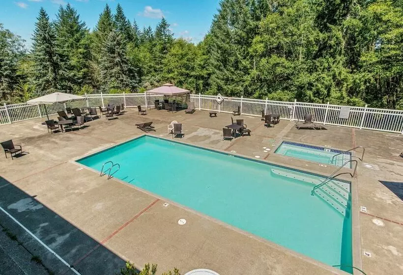 Chehalis Camping Resort Cottage 5