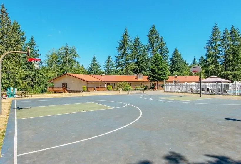 Chehalis Camping Resort Cottage 5