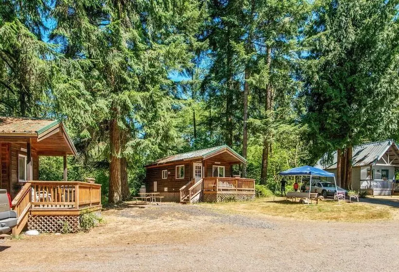 Chehalis Camping Resort Cottage 5