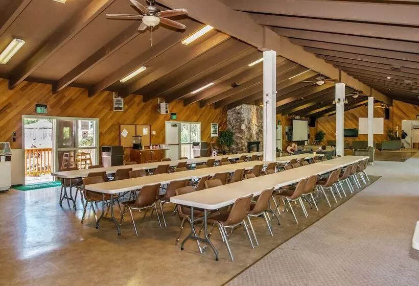 Chehalis Camping Resort Cottage 5