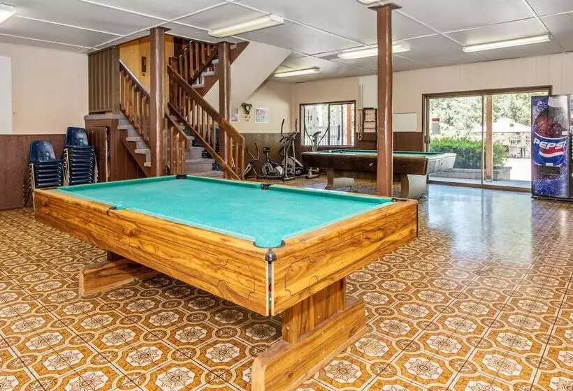 Chehalis Camping Resort Cottage 5