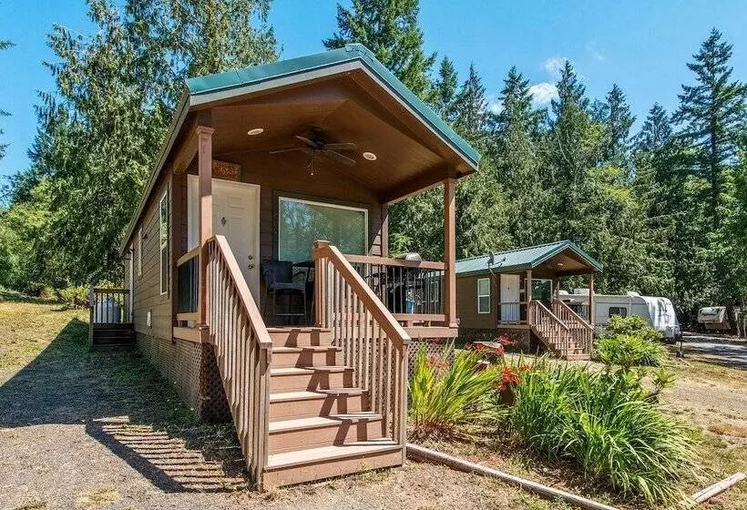 Chehalis Camping Resort Cottage 5
